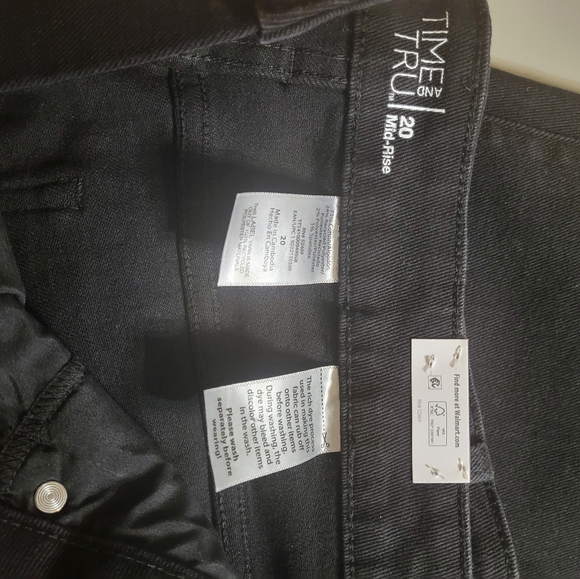 NEW- NWT Time and  Tru Black Plus Size Jeans Size 20 - Picture 2 of 3